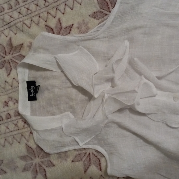 By & By Tank - Picture 2 of 2